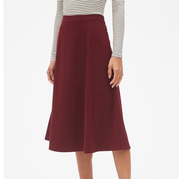 GAP Dresses & Skirts - NWT Gap Midi Circle Skirt